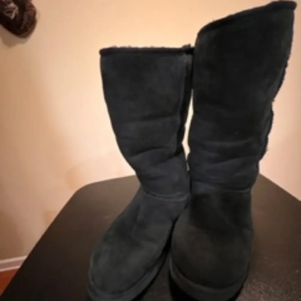 Ugg tall black boots size 11